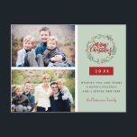 Klassisk julandeutandning 2 Foton Personlig Vykort<br><div class="desc">Klassisk utformning av helgdag med vinterkrans av blommor och bär och två fotomall på elegantens grönt. Vykortsomvänd kan anpassas helt med ett meddelande och avsändare adress. Det är perfekten för att sprida helgdag och skapa varaktiga minnen till dina kära. Fotografi © Kate Williams: https://www.flickr.com/people/kate_williams/ och tillhandahålls av Kreativet Commons: https://creativecommons.org/licenses/by/2.0/...</div>