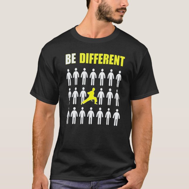 Klassisk Karate Åkare Var Annorlunda Inspiration T Shirt (Framsida)