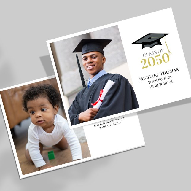 Klassisk klass för examensannonsering med foto inbjudningar (Classic Graduation photo invitation template with classic graduation hat.)