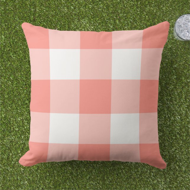 Klassisk korallvit stor gingham-ruta kudde (Gräs)