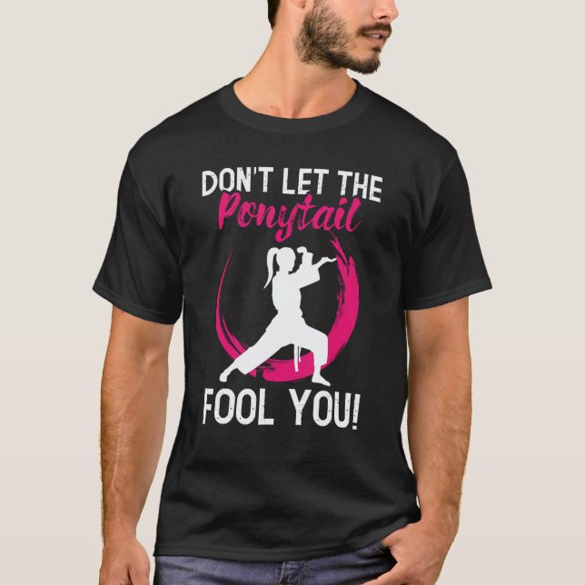 Klassisk Låt Dig Inte Luras Av Hästsvansen - Karat T Shirt (Framsida)