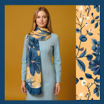 Klassisk marin Blommigt på Gult Sjal<br><div class="desc">Det finns en traditionell eller klassisk stämning i den här teckningen,  med marinblå målade blommor i mjuk gult. Den här konsten var tänkt med AI.</div>