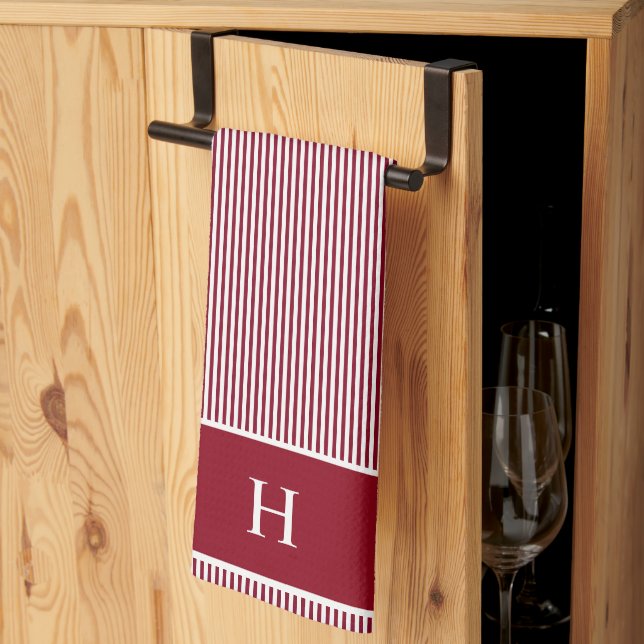 Klassisk Modern Burgunderröd Randig Monogram Kökshandduk (Thirds Fold)