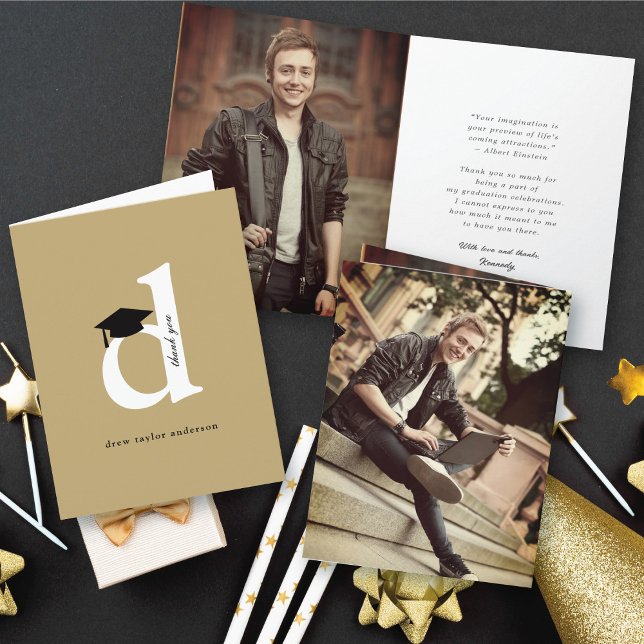 Klassisk monogram D-examen keps Modern foto Tack Kort (Classic Monogram K Graduation Cap Modern Thank You Photo Folded Card @ zazzle.com/color_therapy)