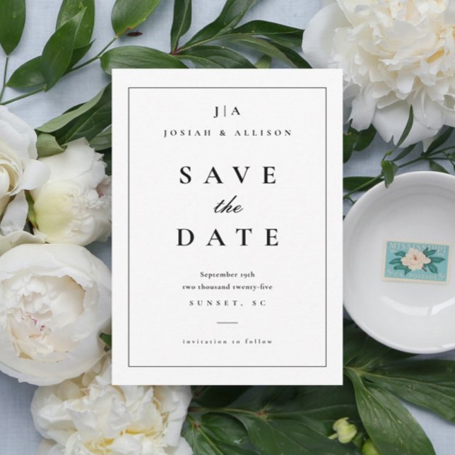Klassisk Monogram Save the Date-inbjudan Inbjudningar (Classic black and white elegant wedding monogram save the date announcement card.)