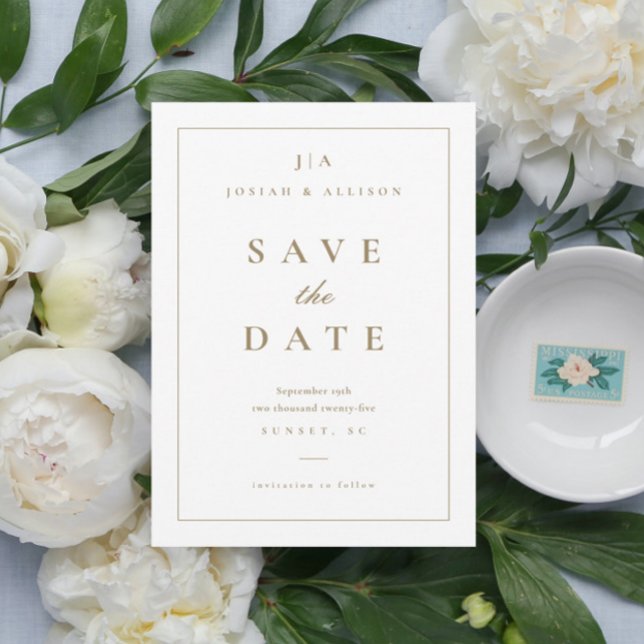 Klassisk Monogram Save the Date Inbjudningar (Classic and elegant wedding monogram save the date announcement card.)