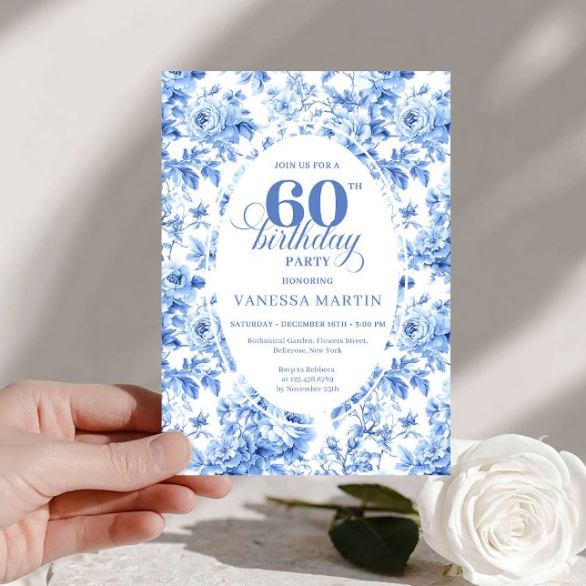 Klassisk Navy Toile Rosor 60-års Födelsedagsinbjud Inbjudningar (Classic Navy Toile Roses 60th Birthday Invite Print

)