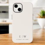 Klassisk Neutralt Modern Minimalist Monogram Namn<br><div class="desc">Höj din smartphone med vår klassiska Elegant Modern Minimalist Monogram Namn iphone case. Detta noggrant designade fodral kombinerar tidlös sofistikering med contemporary minimalism. Den är konstruerad för perfekt och skyddar inte bara enheten utan tillför också en liten bit personlig stil. Med alternativen för anpassning av monogram och namn får du...</div>