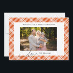 Klassisk Orange Tartan Play Two Photos-jul Julkort<br><div class="desc">Sprid helgdag till familj och vänner den här säsongen med vårt klassiska, adjektiva orange Tartan Play Anpassningsbar Photos-julkort för Helgdag. Det här kortet har en tidlös, ljusbrun gingham-design och är en perfekt för att visa ditt favoritfoto och skapa en riktigt personlig beröring. Ord Kärlek har ett mycket unikt typsnitt för...</div>