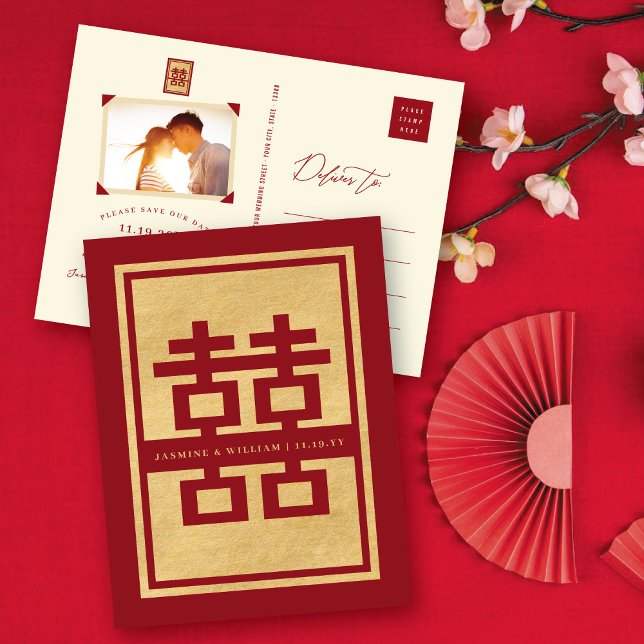 Klassisk röd Dubbla: kinesiska Spara datum Meddelande Vykort (Red/Gold Classic Rectangle Double Happiness Photo Chinese Save The Date Announcement Postcard)