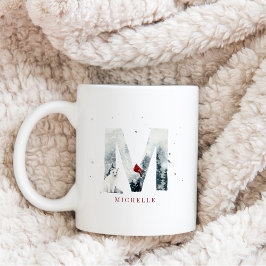 Klassisk snöig jul vintrigt motiv monogram M Kaffemugg