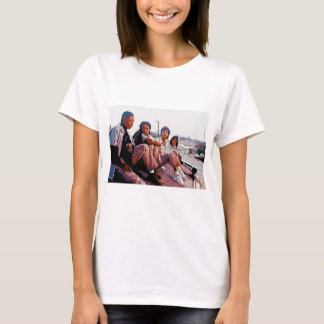 Klassisk svart filmkonst inspirerad av 90-talet t shirt