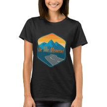 Klassisk T-Shirt Framdesign i stunden