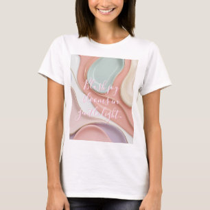 Klassisk t-shirt med stilrent abstrakt grafik