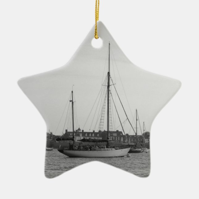 Klassisk träyacht julgransprydnad keramik (Framsidan)