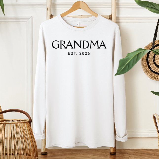 Klassisk typografi Mormor etablerad år T Shirt (Skapare uppladdad)
