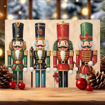 Klassisk Vintage Nutcracker Soldiers jul Helgkort<br><div class="desc">I det här charmerande julkortet visas fyra klassiska nötköttssoldater i traditionella uniformer, perfekt för att ha lagt till lite nostalgi till dina semesterhälsningar. Den detaljerade utformningen belyser nötköttsskårens koniska utseende och framkallar en känsla av att det är en festlig och tidlös känsla. Det här kortet är idealiskt för att skicka...</div>