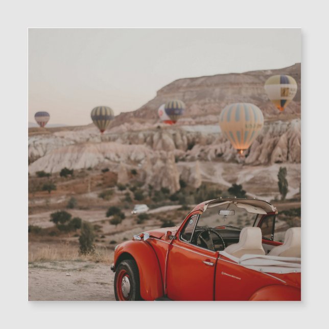 Klassisk Vintage Red Car Watching Luftballonger (Framsida)