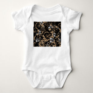 Klassiska barockblommor: svart bakgrund. t shirt