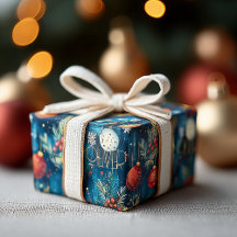Klassiska blå juldekorationer och järnekmönster