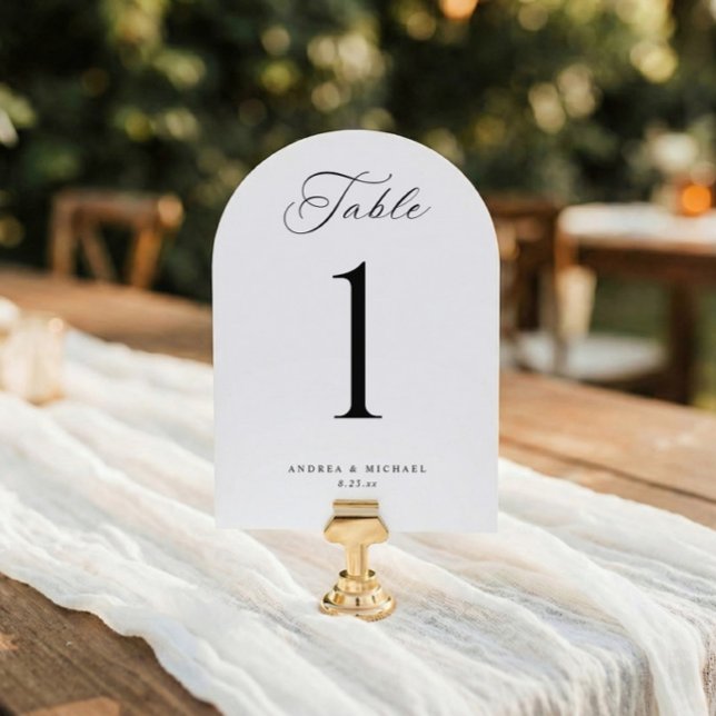 Klassiska Eleganta 5x7 Bröllops Bordskort (Arch 5x7 wedding table numbers in black and white with elegant calligraphy)