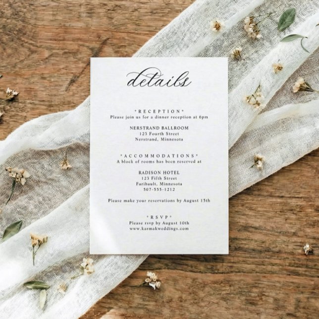 Klassiska Eleganta Kalligrafi Bröllopsdetaljer Tilläggskort (Classic black and white wedding details card with elegant calligraphy and traditional script)