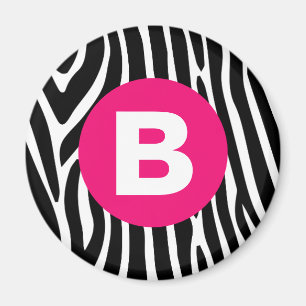 Klassiska zebrastreck i klarrosa med monogram magnet