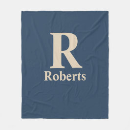 Klassiskt blått och vanilj, initial/första/familje fleecefilt