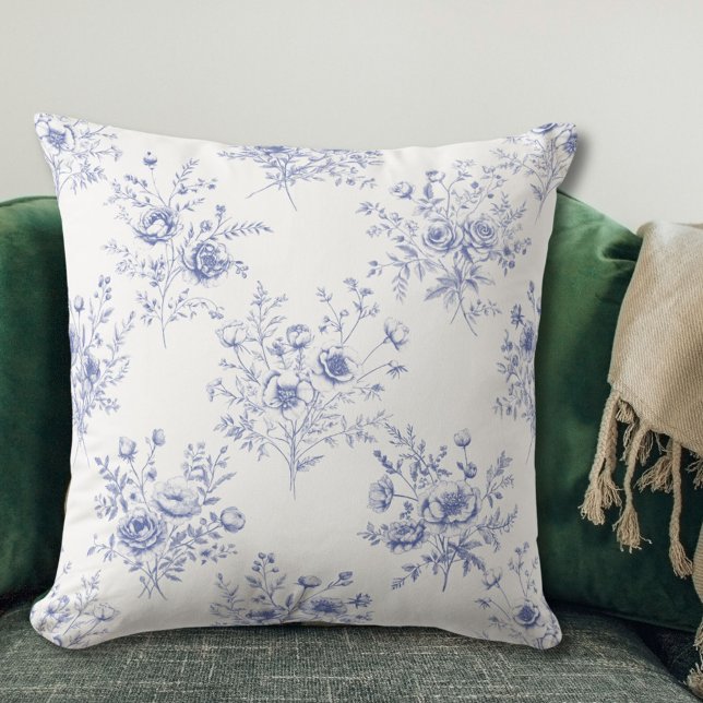 Klassiskt blommönster i franskt blått toile kudde (In situ)