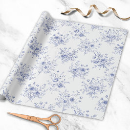 Klassiskt blommönster i franskt blått toile presentpapper