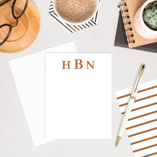 Klassiskt brunt serif initialer monogram anteckningskort