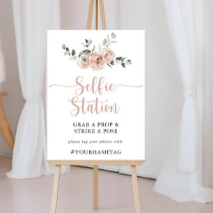 Klassiskt dammrosa blommig selfie-stativskylt poster