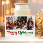 Klassiskt enkelt foto med God jul 4 Julkort<br><div class="desc">Fira säsongen med det här unika, klassiska, enkla helgdag God jul 4-fotokort med vintage-charm. Den minimalistiska utformningen visar upp en rödpalett och en färg-palett med elegant och grönt, och frammanar vinterens mysiga anda. Dess moderna och roligt dragningskraft, parad med den traditionella formuleringen, skapar en perfekt balans mellan djärvhet och klokhet....</div>
