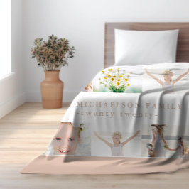 Klassiskt fotokollage med Monogram och År Fleecefilt