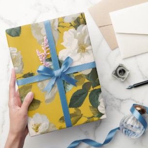 Klassiskt gult ros vitt blommönster presentpapper