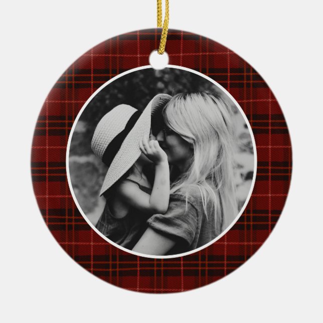 Klassiskt julfoto Tartan Red Play Photo Julgransprydnad Keramik (Framsidan)