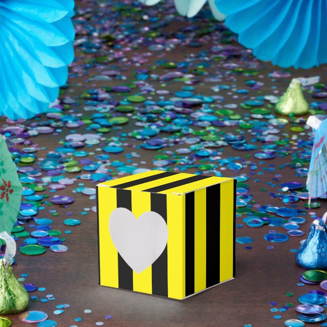 Klassiskt ljust gult och svart randigt hjärta presentaskar (Part)