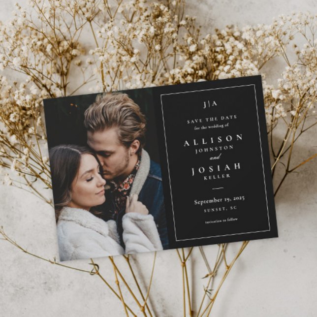 Klassiskt Monogram Black and White Bröllop Photo Spara Datumet (Skapare uppladdad)