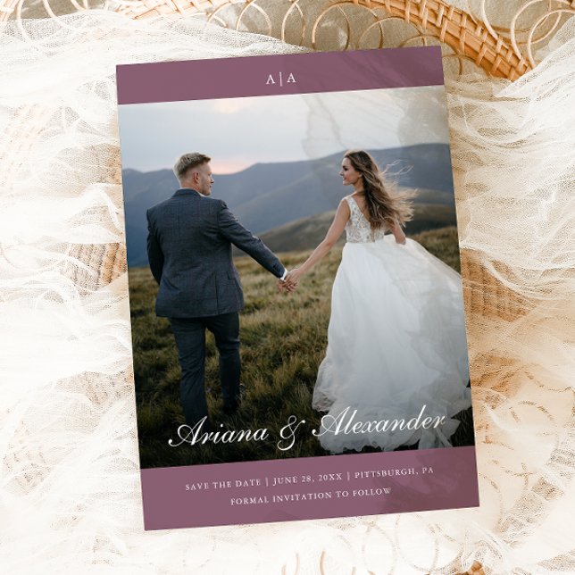 Klassiskt monogram Elegant Script 2 Photo Bröllop Spara Datumet (Skapare uppladdad)