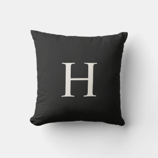 Klassiskt monogram kudde
