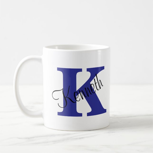 Klassiskt och Elegant Initialer och Namn marinblåt Kaffemugg (Vänster)