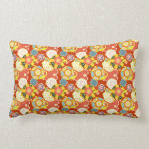 Klassiskt orientaliskt japanskt vibrerande kimono  lumbarkudde