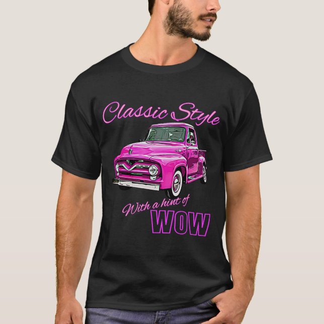 Klassiskt stil med en aning WOW rosa pickup truk T Shirt (Framsida)