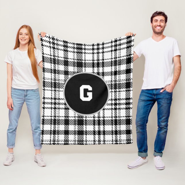 Klassiskt svartvitt fleecefilt (På plats)