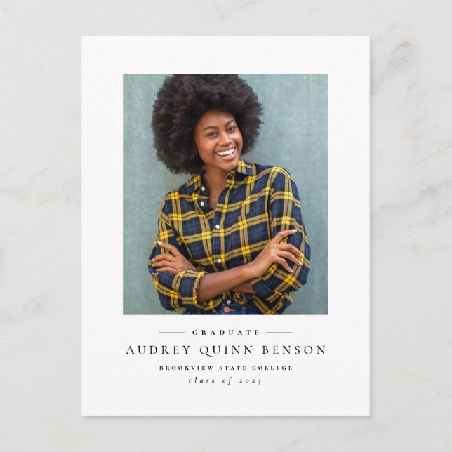 Klassiskt svartvitt studenten-vykort för inbjudan (Framsida)