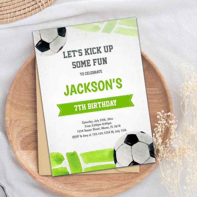 Klassiskt tema för fotboll Party Inbjudningar (Green Soccer Birthday Invitations)