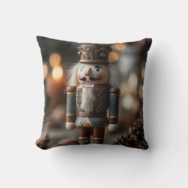 Klassiskt trä Nutcracker Jul Figurine Kudde (Framsida)