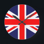 Klassiskt Union Jack Rund Klocka<br><div class="desc">Unionens Flagga,  eller Union Jack,  är Förenade kungarikets nationella flagga. Det är så kallat eftersom det förenar kor från de tre land som förenats under en statskupp - Förenade kungarikets och Wales,  Skottlands och Irlands kungar (även om endast Nordirland har varit en del av Förenade kungariket sedan 1921).</div>