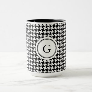 Klasssvart vit houndstooth mönster monogram mugg