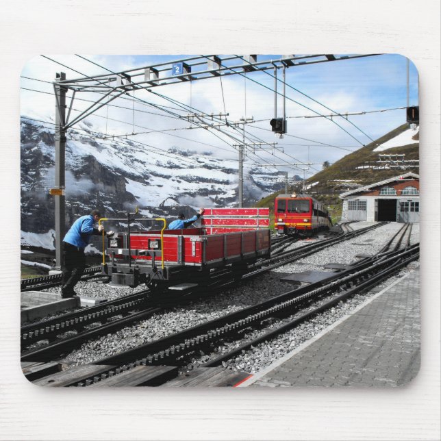 Kleine Scheidegg-station i Schweiz Musmatta (Framsidan)